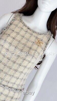 $6209 CHANEL 11A Excellent Creme Wool Gold Metallic Chain Tweed Dress 38 US6