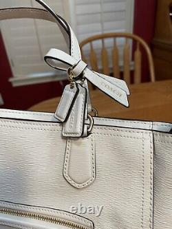 NWT Coach Patent Leather Blair Shoulder Bag 25042, Arctic White withgold Hardware