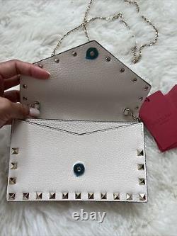 New With Tags Valentino Garavani Off-white Chain Wallet