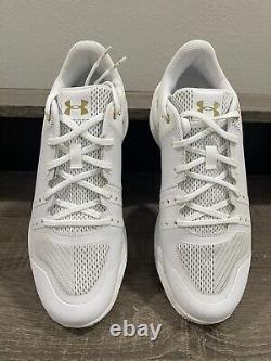 Under Armour Block City Low Volleyball Shoes Women's Size 8.5 White Gold NEW